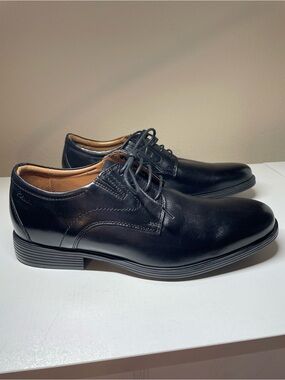 Clark’s Black Leather Whiddon Dress Shoes